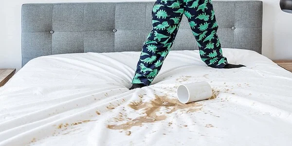 🛏️ محافظ تشک ضد آب چیست و چگونه از تشک شما محافظت می‌کند؟
